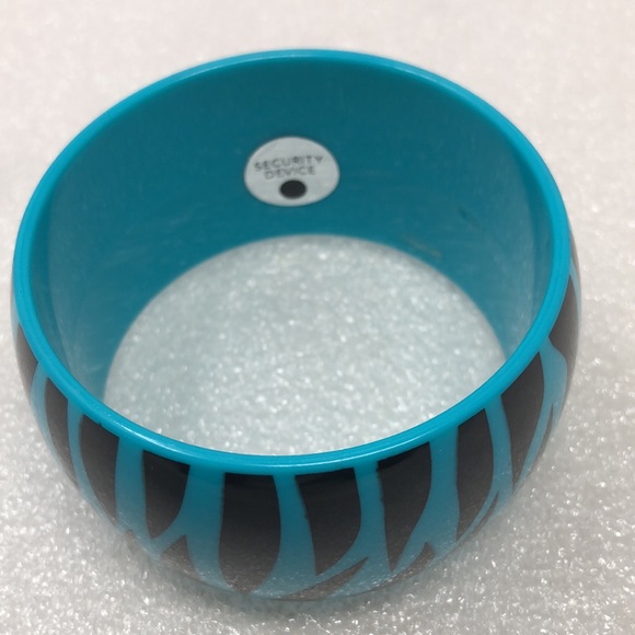 Vintage Bangle Bracelet Set Blue Yellow Black Zebra Print Lucite Chunky 80s 90s - Picture 5 of 14